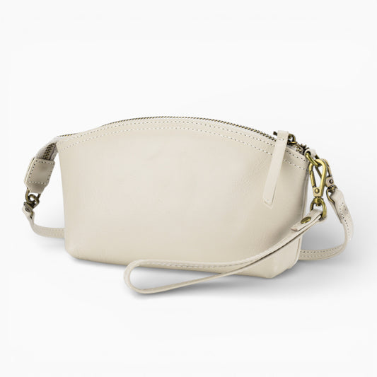 Sac banane en cuir pour femme, modèle compact Bijou de la marque Élégance Cuir, affichant un design élégant et pratique.