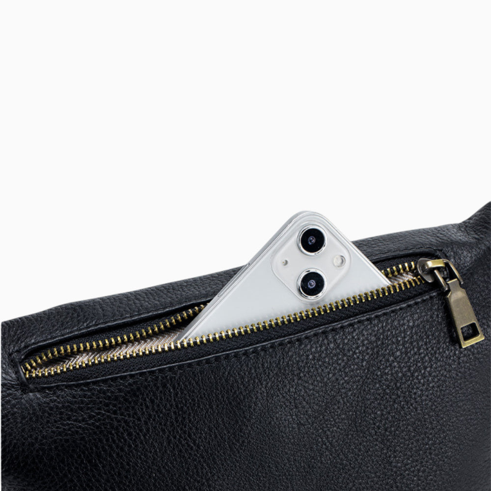 Sac banane en cuir pour femme modèle Perle de la marque Élégance Cuir, avec design moderne et élégante finition.