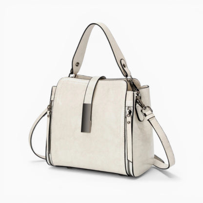 Sac bandoulière en cuir blanc cassé pour femme modèle Elise de la marque Élégance Cuir, avec une texture lisse et des finitions élégantes.
