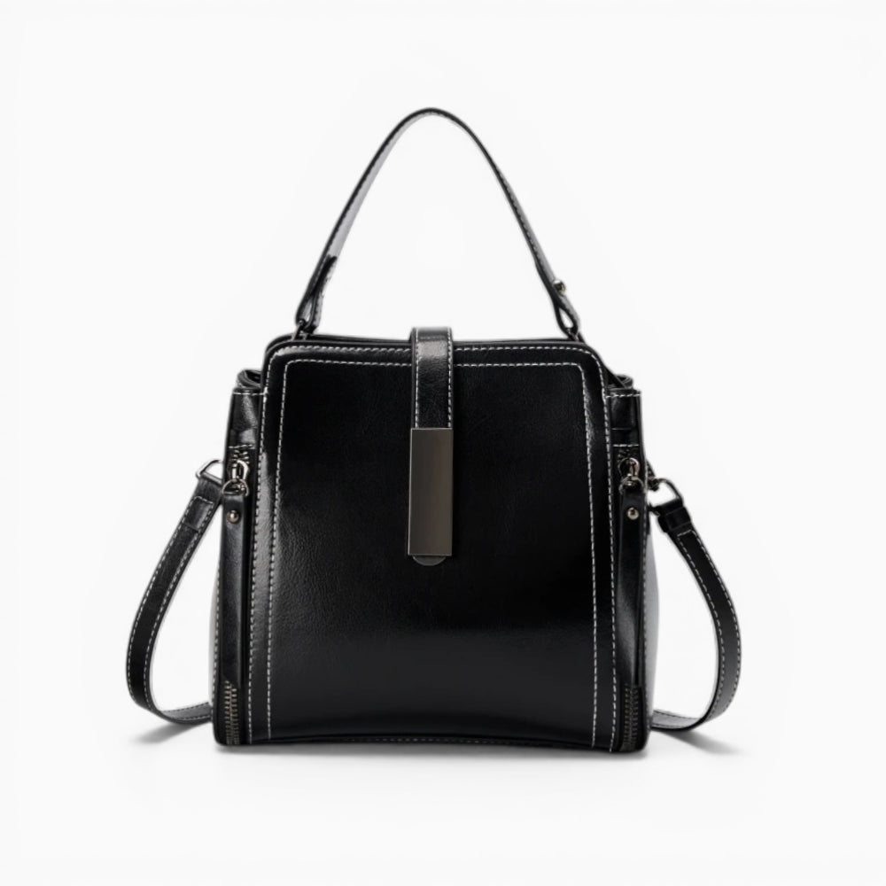 Sac bandoulière noir en cuir pour femme modèle Elise de la marque Élégance Cuir, avec une finition élégante et des détails raffinés.