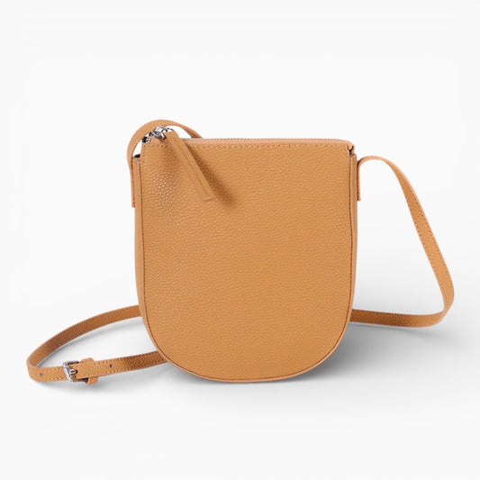 Sac bandoulière en cuir pour femme, modèle Victoria, format vertical compact, couleur élégante et design chic.