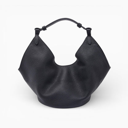 Sac à main hobo en cuir noir pour femme modèle Amaya de la marque Élégance Cuir, vu de face.